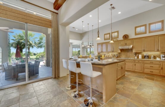 esc a8b3a5bf61 7895720314.jpg