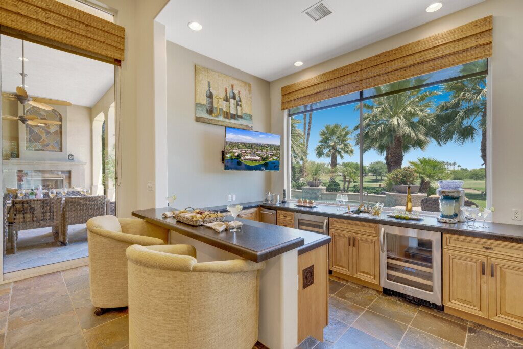 esc fa70e4e665 0712920319.jpg